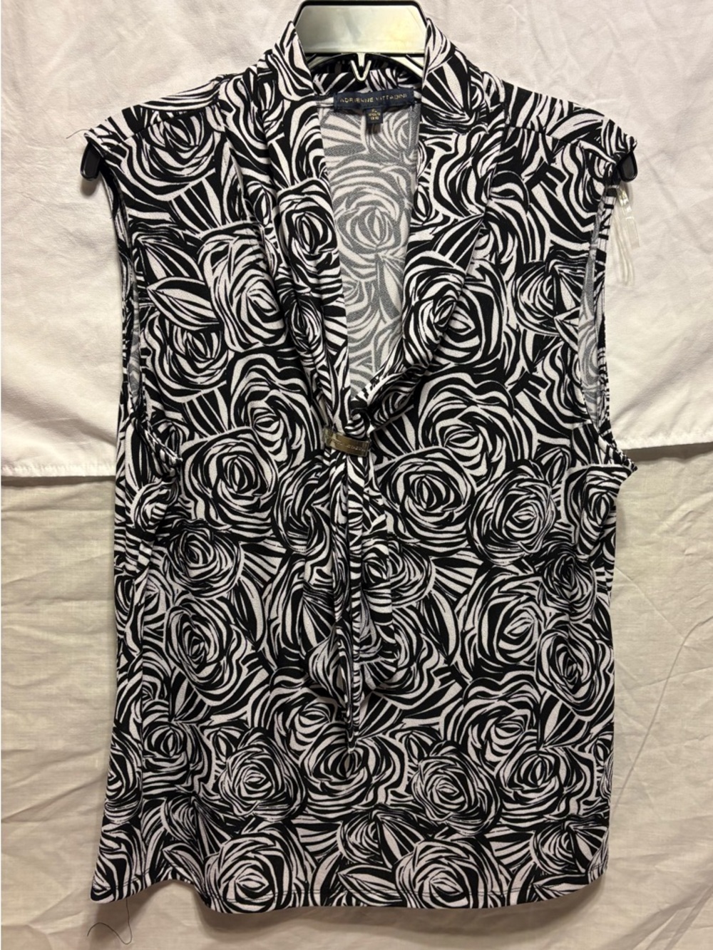 Adrienne Vittadini Black & White Rose-Print Sleeveless Camisole